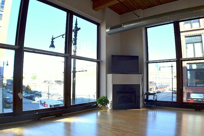 1st image of 2303 S Michigan Ave APT 206