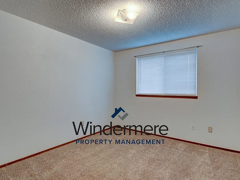 2268 Hastie Lake Rd — Photo 19