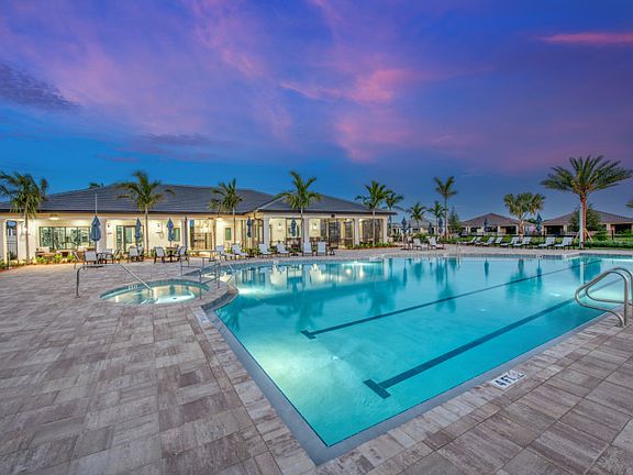 Resort-Style Pool