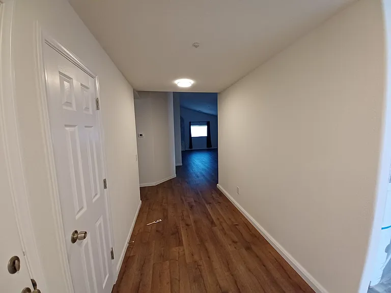 585 Hildale Cir — Photo 4