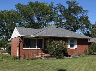 4967 Fairlawn Rd, Lyndhurst, OH 44124