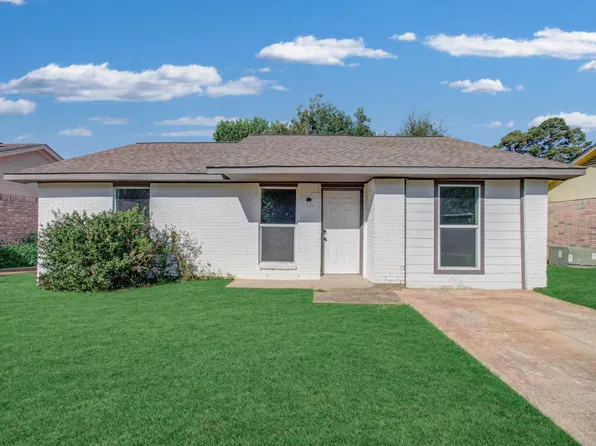 9843 Ribbonwood St, Houston, TX 77078