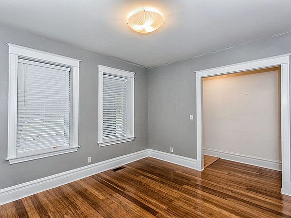 4th image of 3832 Shaw Blvd #A