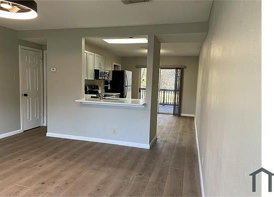 5th image of 9038 Mountain Field Dr