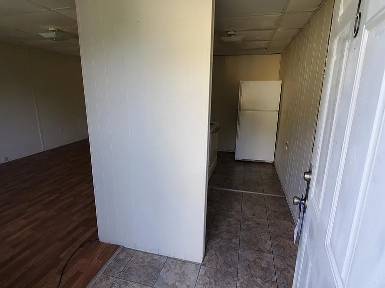 1030 Thornton Ave — Photo 39