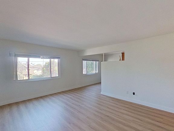 4th image of 411 E Micheltorena St APT G