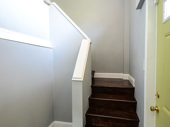 2nd image of 7325 S Vernon Ave #1