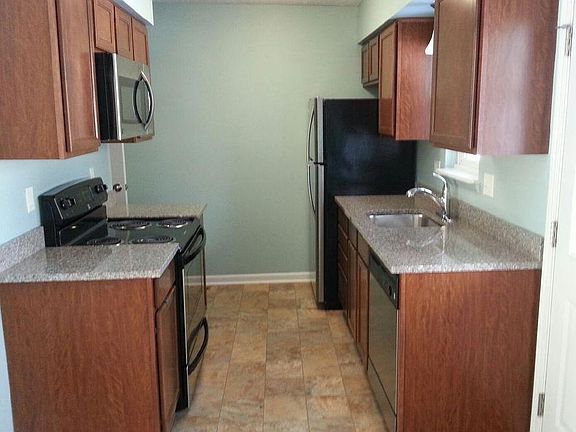 2nd image of 1744 Maisonette Dr #44