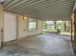 21040 Willamette Dr #C, West Linn, OR 97068