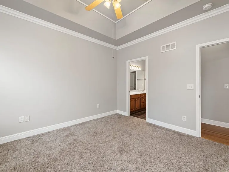 132-210 Mott Dr #1620-1628 — Photo 9