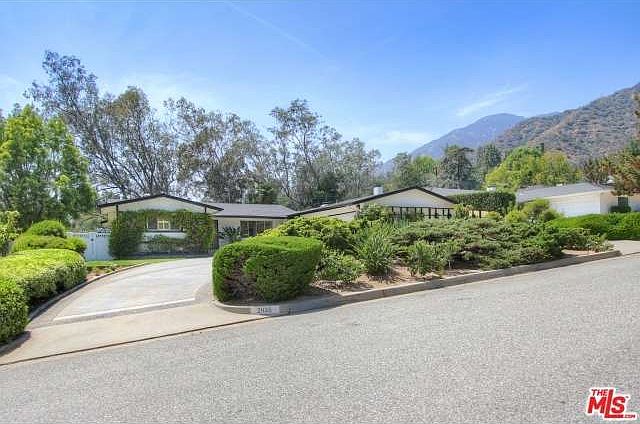 1st image of 2035 Liliano Dr