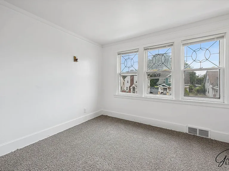 15356/15358 Washburn - Ten Star Holdings LLC — Photo 6