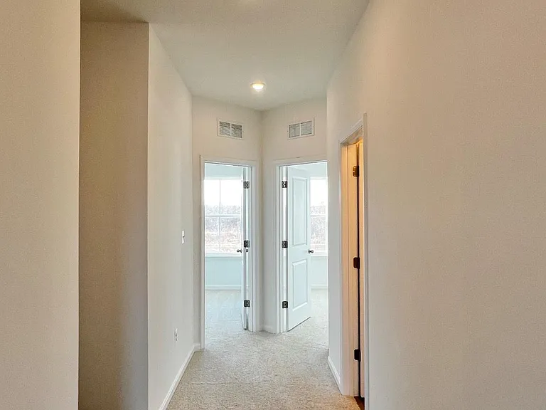 357 Andrew Ct — Photo 49