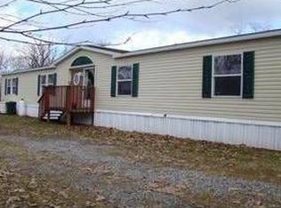 132 Gas Center Rd, Seward, PA 15954