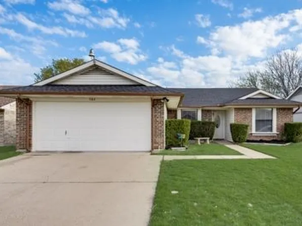 304 Creekwood Ln, Fort Worth, TX 76134
