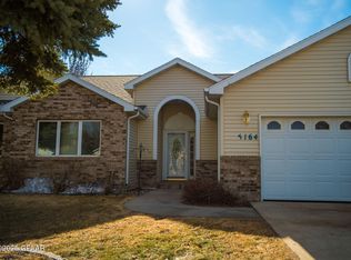 5164 S Pines Ct, Grand Forks, ND 58201