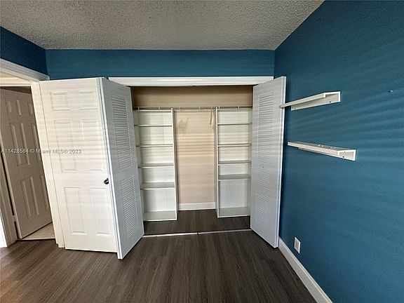 4th image of 5090 SW 64th Ave APT 201