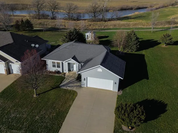 806 24th Ave NW, Austin, MN 55912