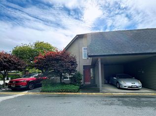 8631 No 3 Rd #11, Richmond, BC V6Y 2E6