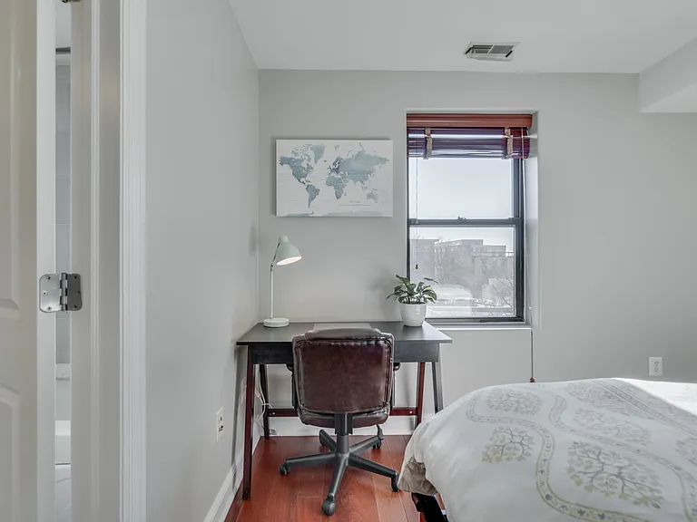 1354 Euclid St NW #402B — Photo 9