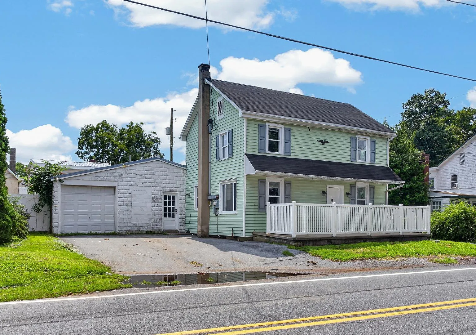 1259 Newport Rd — Photo 2