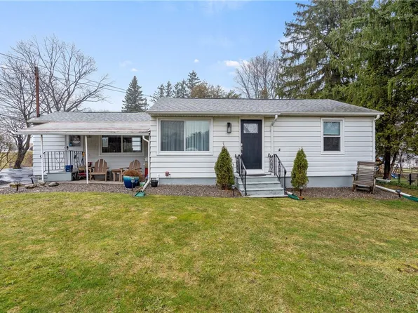 110 Trent Ln, Camillus, NY 13031