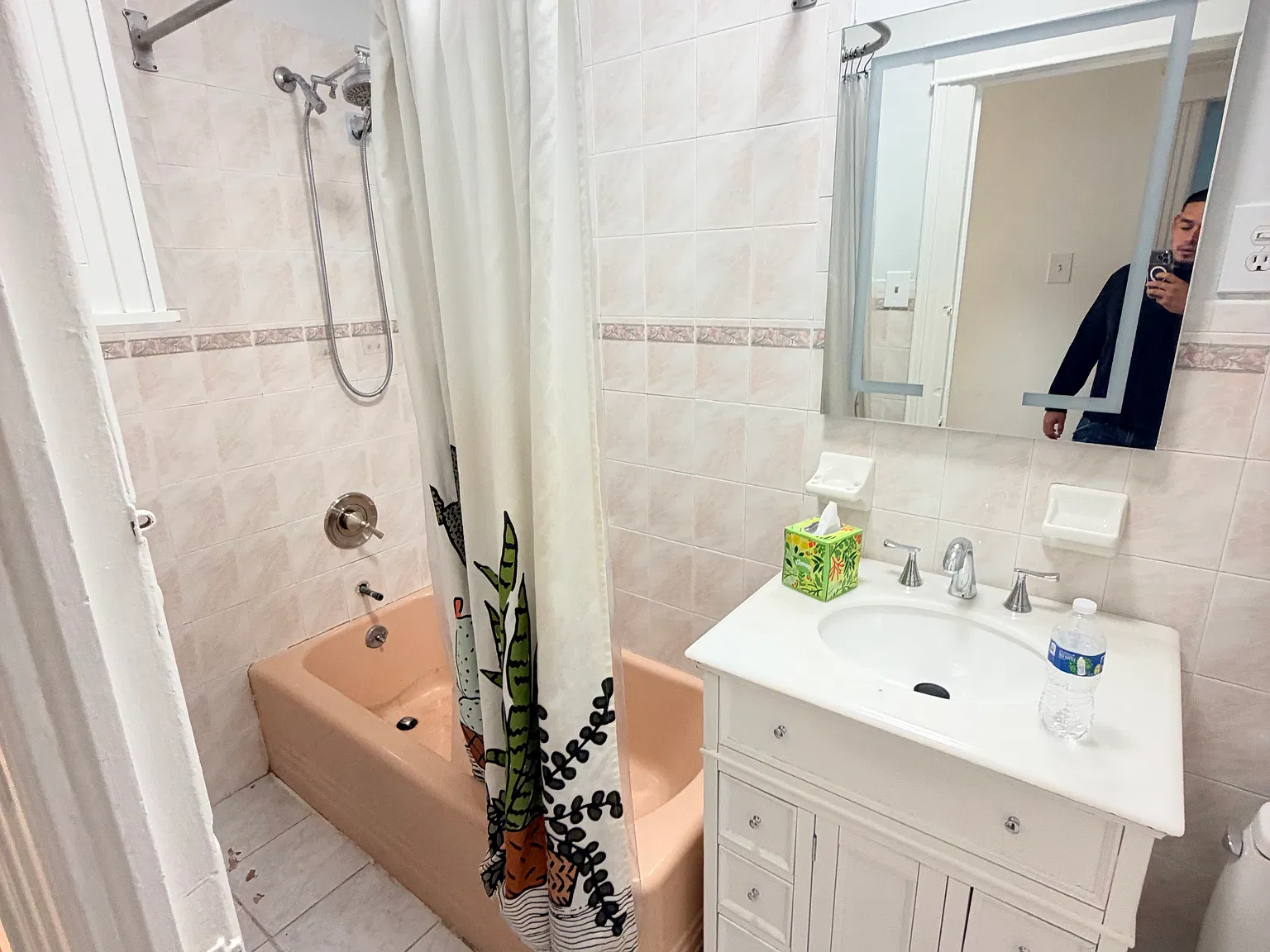 3 bed, 1150 sqft, $3,000 — Photo 3