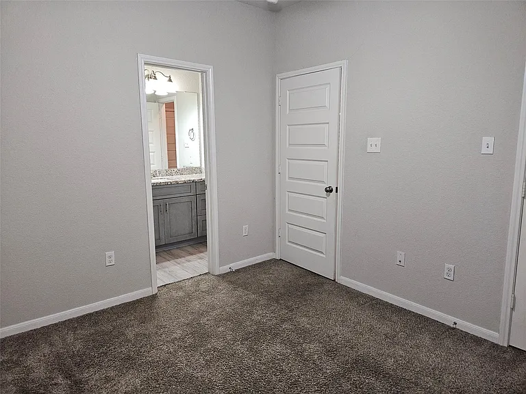 4801 Wenda St #B — Photo 14