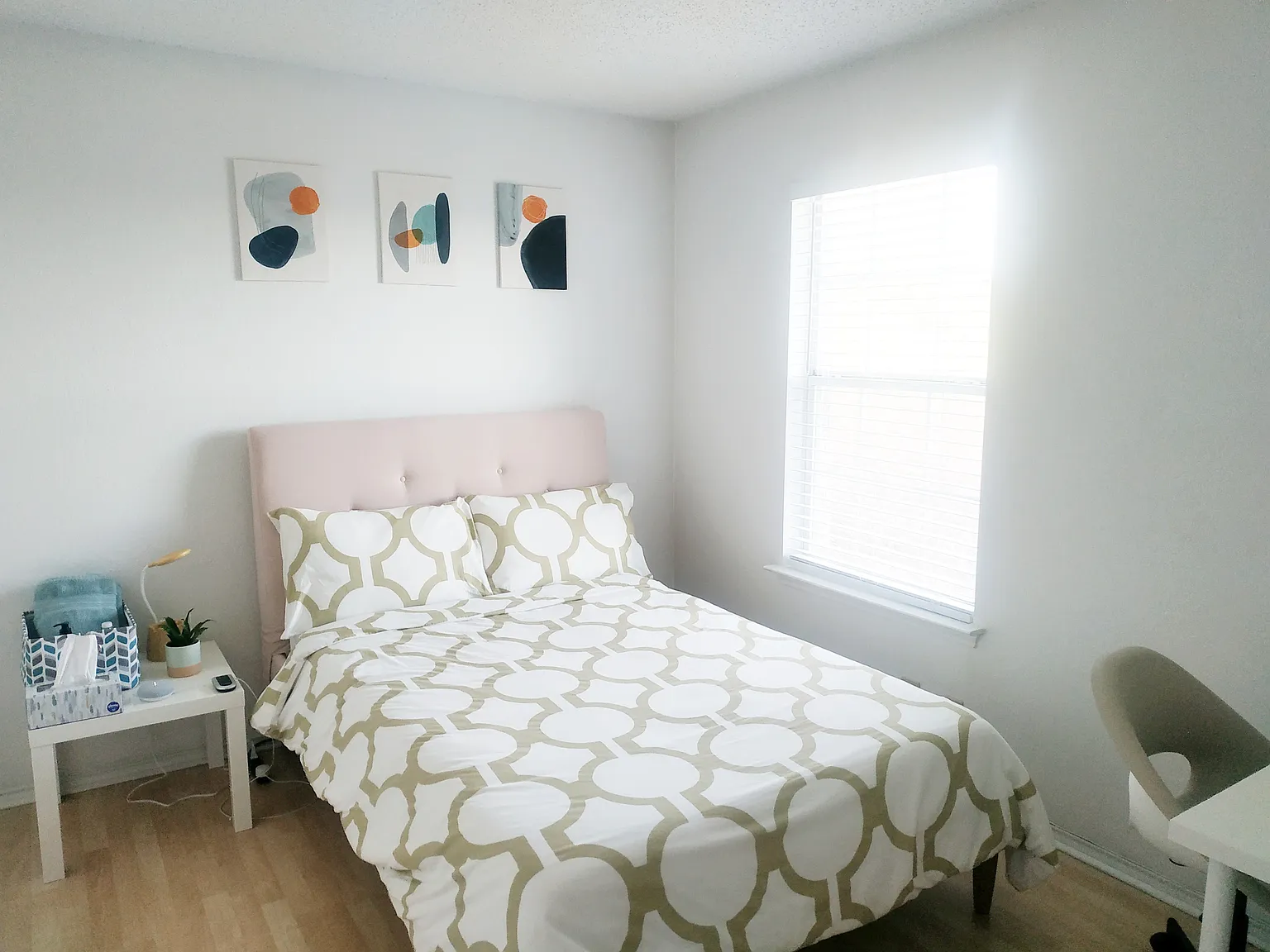 1 bed, 2.5 bath, 2473 sqft, $795 — Photo 1