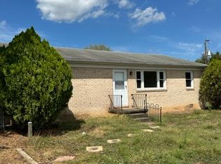 6648 Catlett Rd, Bealeton, VA 22712