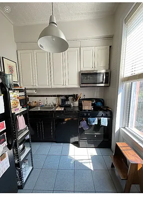 Rented by Douglas Elliman | media 14