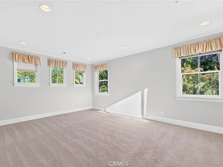 21004 Mendenhall Ct — Photo 34
