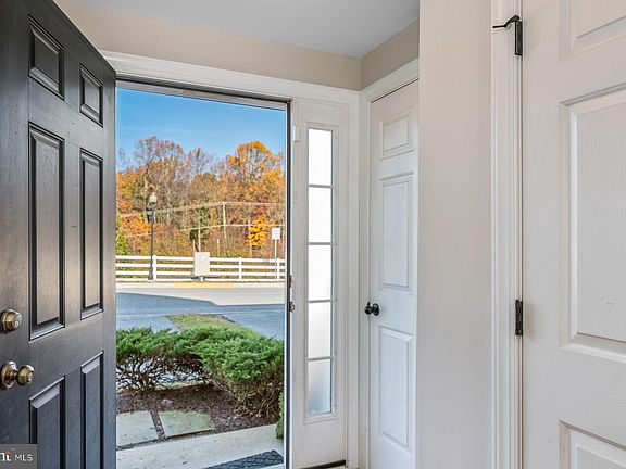 3rd image of 36 Lukens Mill Dr