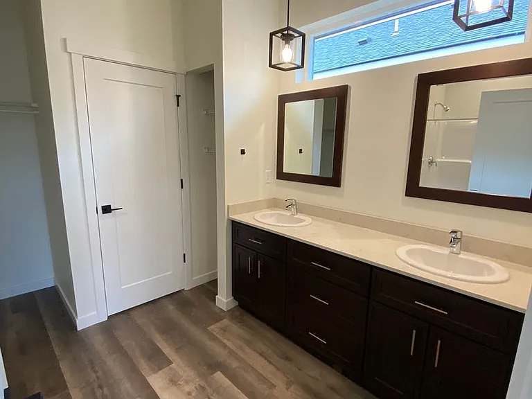 2513 N Benjamin Ln — Photo 20