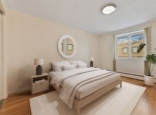 48 Green St #2, Brookline, MA 02446