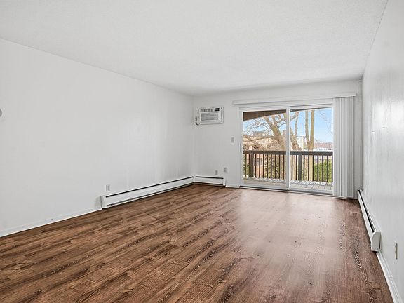 5th image of 2800 Hamline Ave N APT 317
