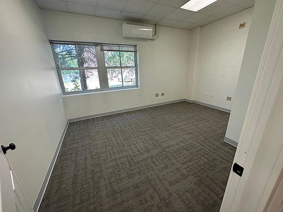 5th image of 186 1st St Unit 9