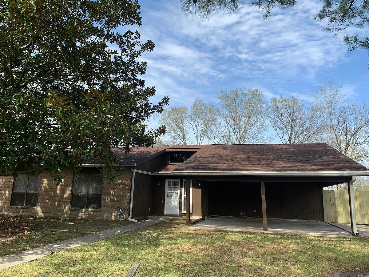 Building Photo - 13431 Briargrove Ave