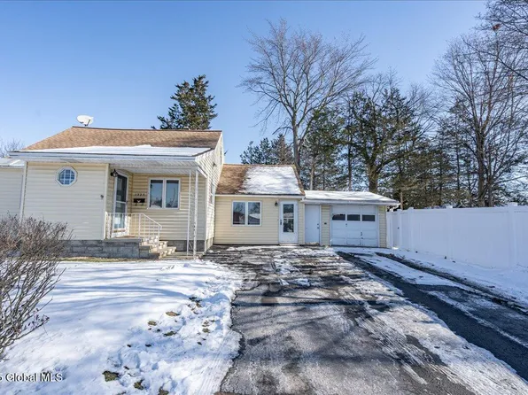 1325 Lawn Avenue, Rotterdam, NY 12306