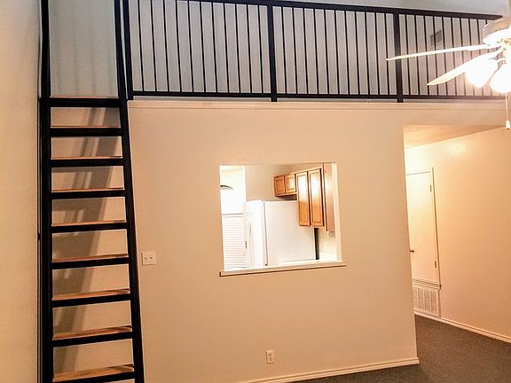 5th image of 111 Sugar Creek Dr