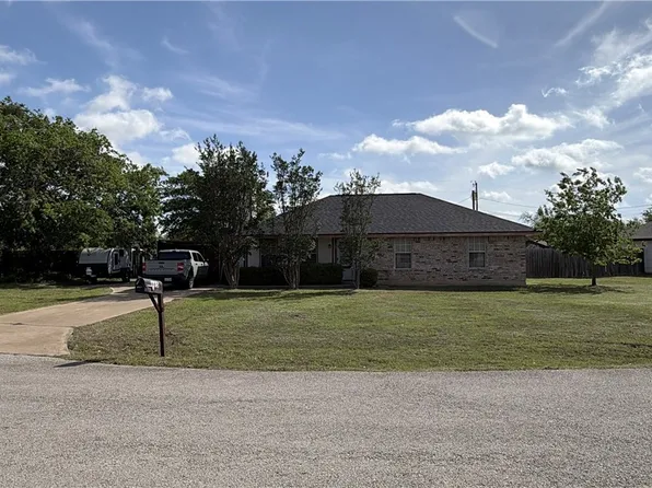 665 Fallen Oak Dr, Bertram, TX 78605