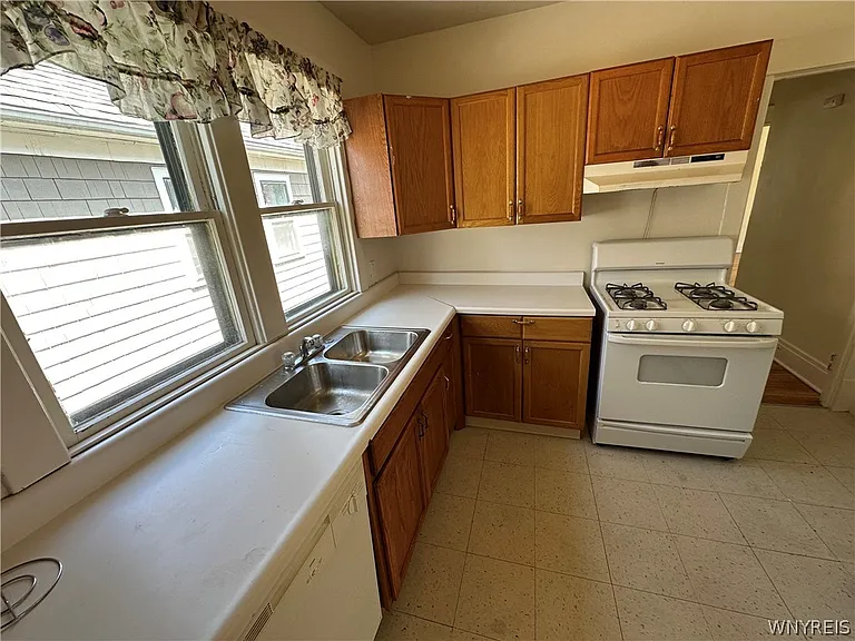 394 Taunton Pl #2 — Photo 17