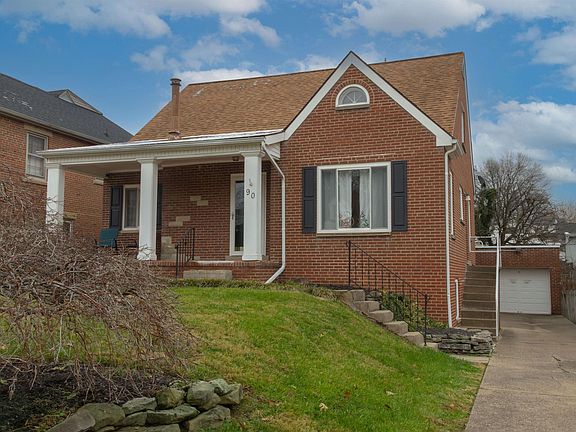 3rd image of 90 Fairfax Dr