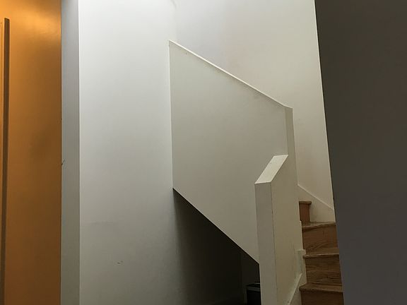 4th image of 502 Wainwright Ave