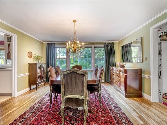 5th image of 65 Sherburne Rd S