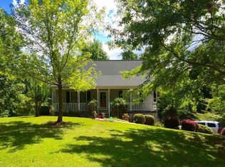 131 Hidden Cove Rd, Dahlonega, GA 30533