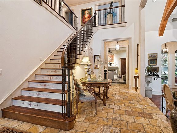 5th image of 5332 Longvue Dr