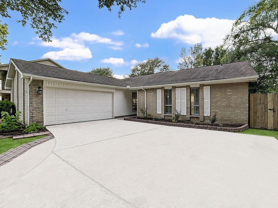 1st image of 3918 Cypressdale Dr