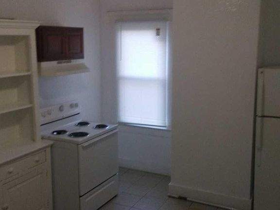 2nd image of 724 W 27th St APT 3