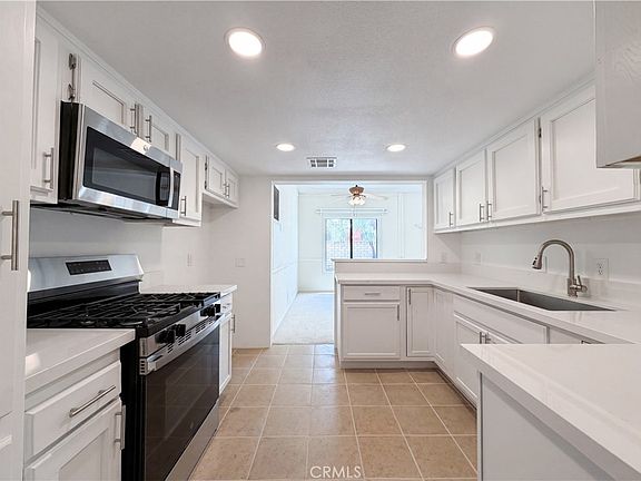 2nd image of 441 Tepatitlan Ct